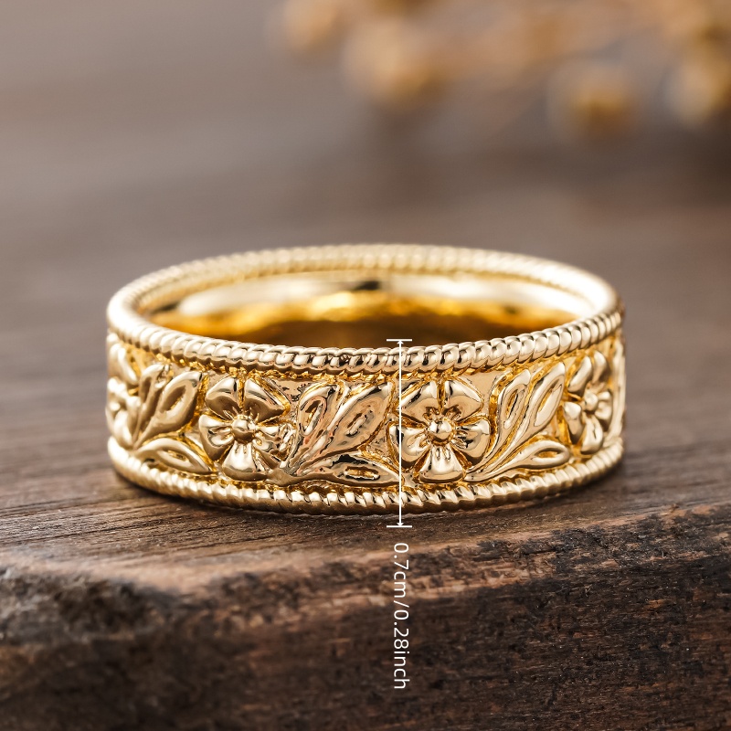 Women's Classic Carve Flower Leaf Ring for Casual and Party Wear